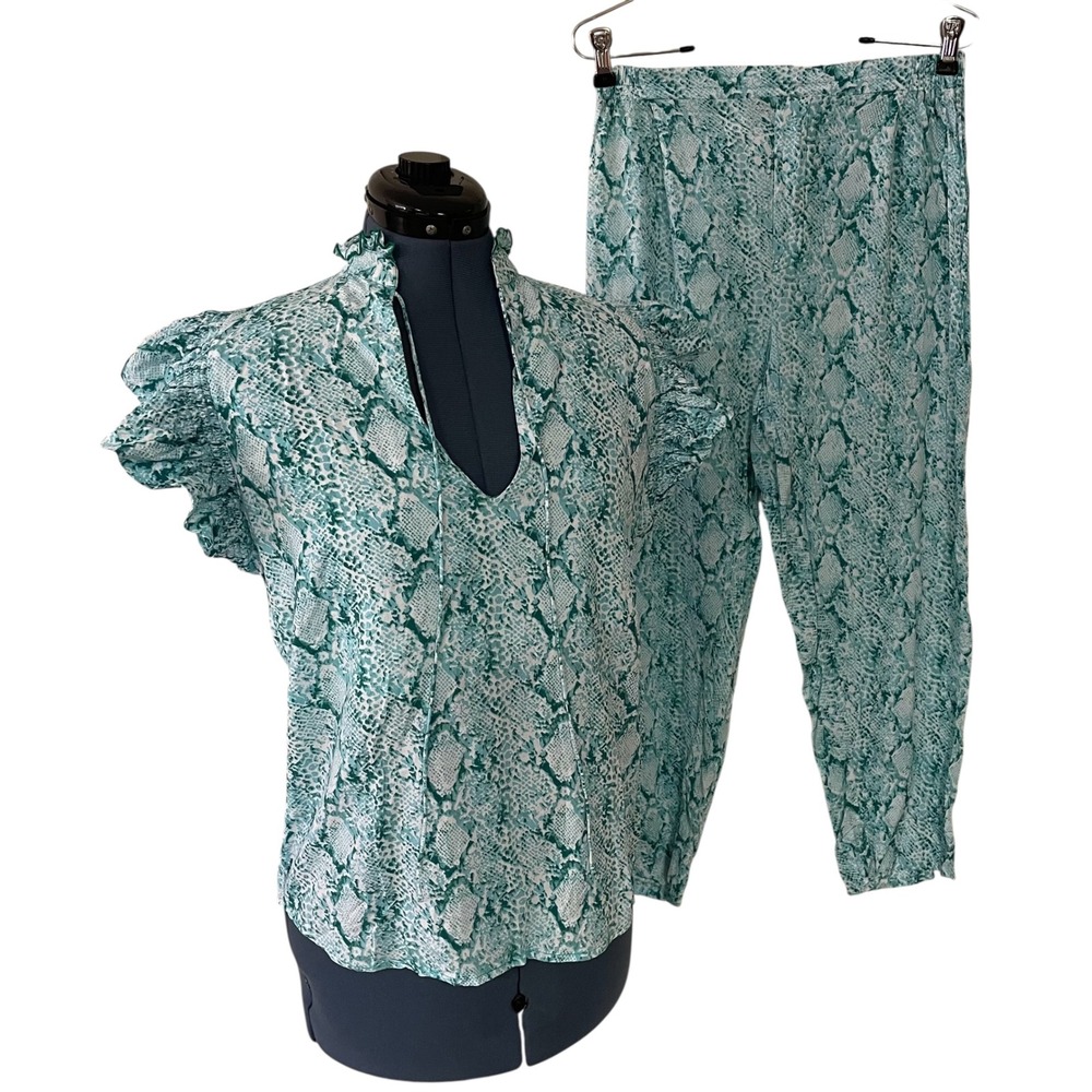 Feather &‎ Find Boho Luxe Bamboo Snakeskin Print Ruffle Top Pants Set Green M